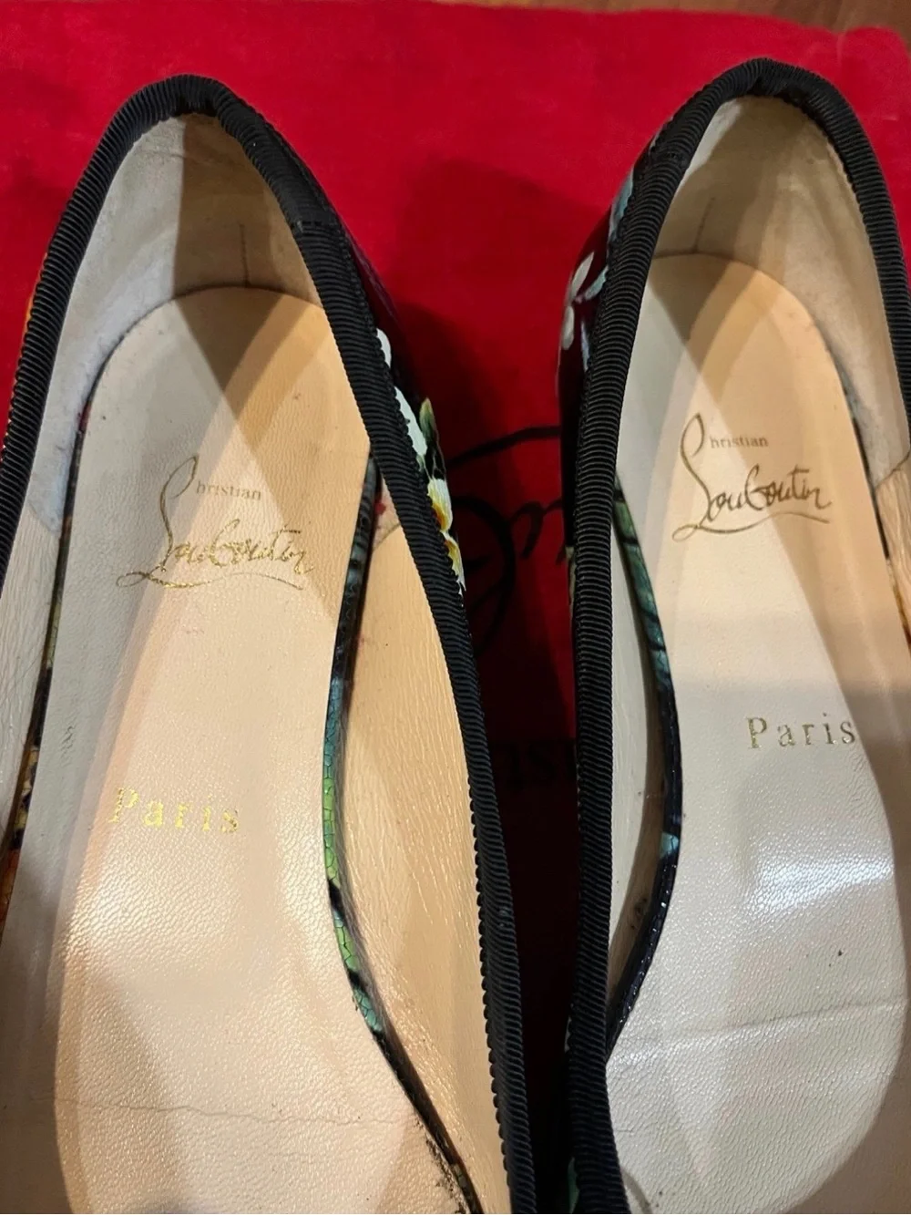 Christian Louboutin Black Floral Pointed Toe Flats 37.5 - Sz 7